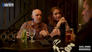 Мастурбируют девушке