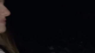 За деньги грудь показала.. А за ещё один платёж в рот возьмёшь?