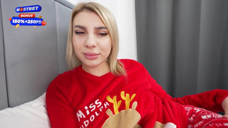 Мачеха шлюха отсосала член молодому пасынку а он кончил ей на жопу